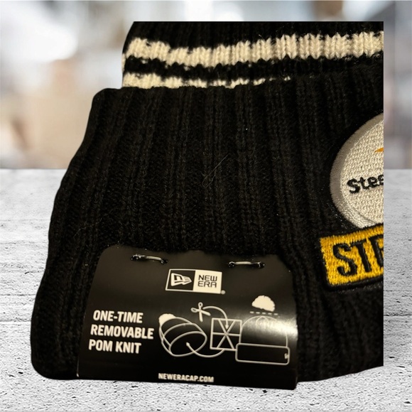New Era Pittsburgh Steelers Beanie - NWOT - Picture 3 of 3